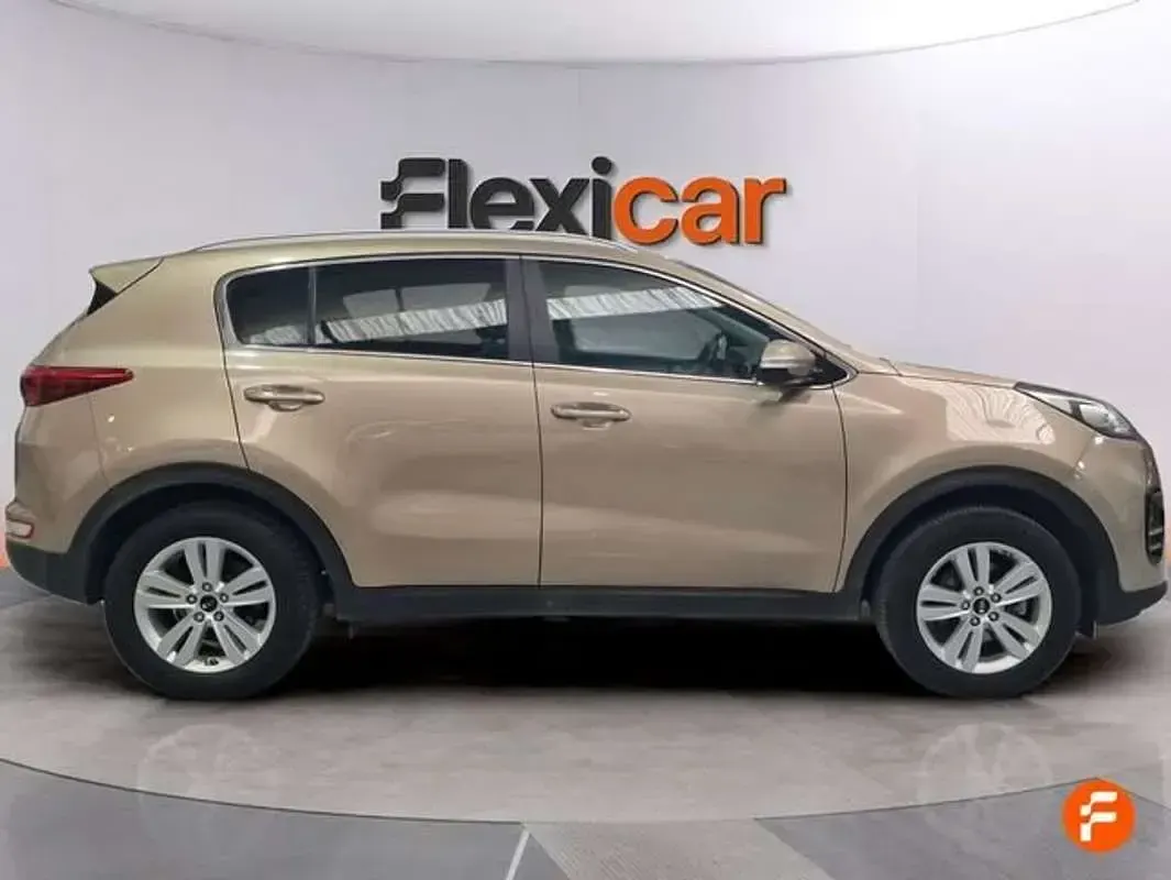 Usado Kia Sportage 132 CV (97 kW) 2016 Beige SUV