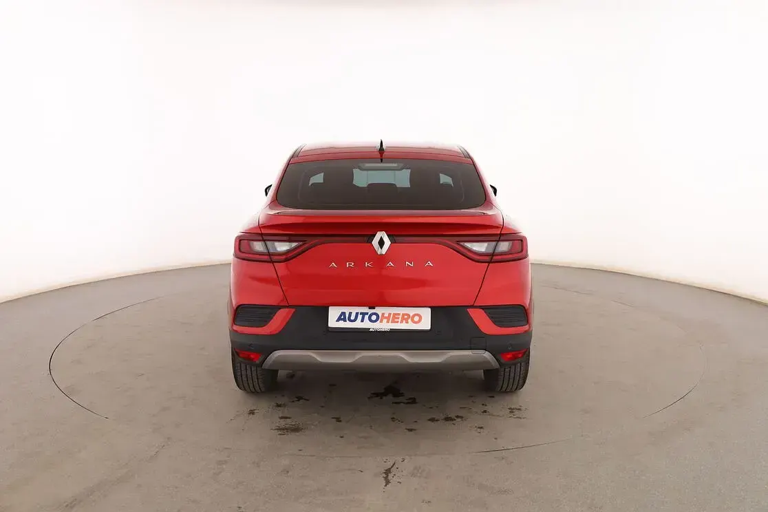 Usado Renault Arkana Intens 140 CV (102 kW) 2021 Rojo SUV