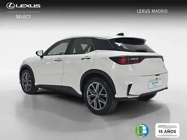 Usado Lexus LBX 136 CV (100 kW) 2025 Blanco SUV