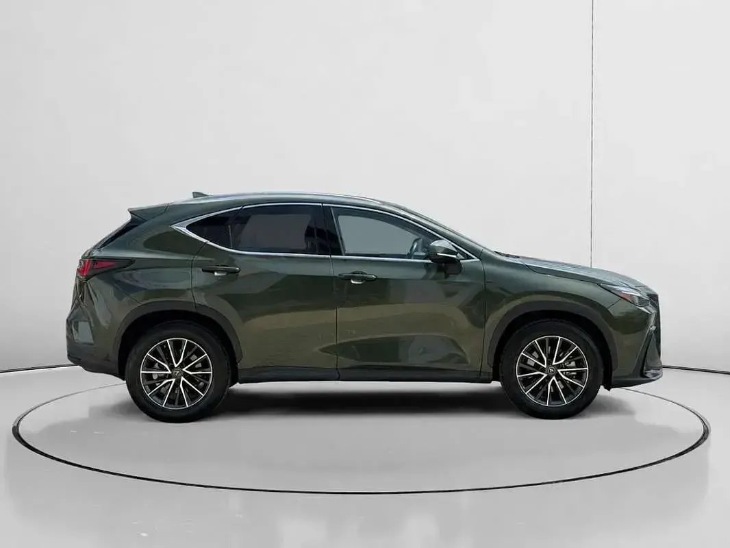 Usado Lexus NX350h Business Edition 242 CV (177 kW) 2023 Verde SUV