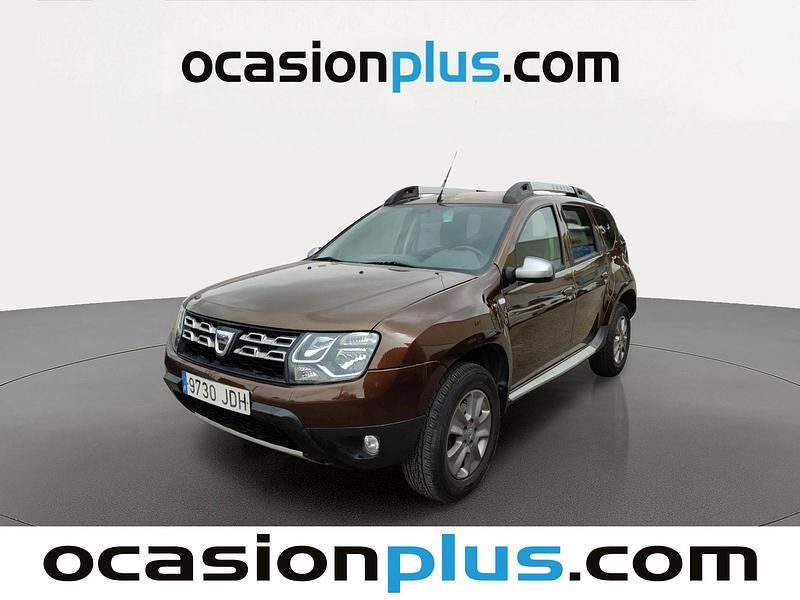 Usado Dacia Duster Lauréate 90 CV (66 kW) 2015 Marrón SUV