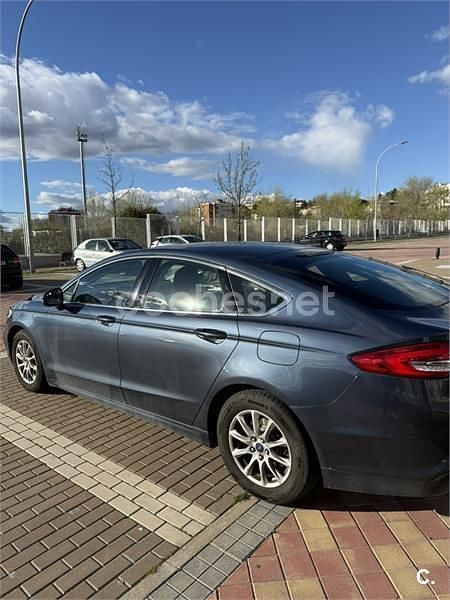Usado Ford Mondeo Trend 150 CV (110 kW) 2019 Azul Berlina
