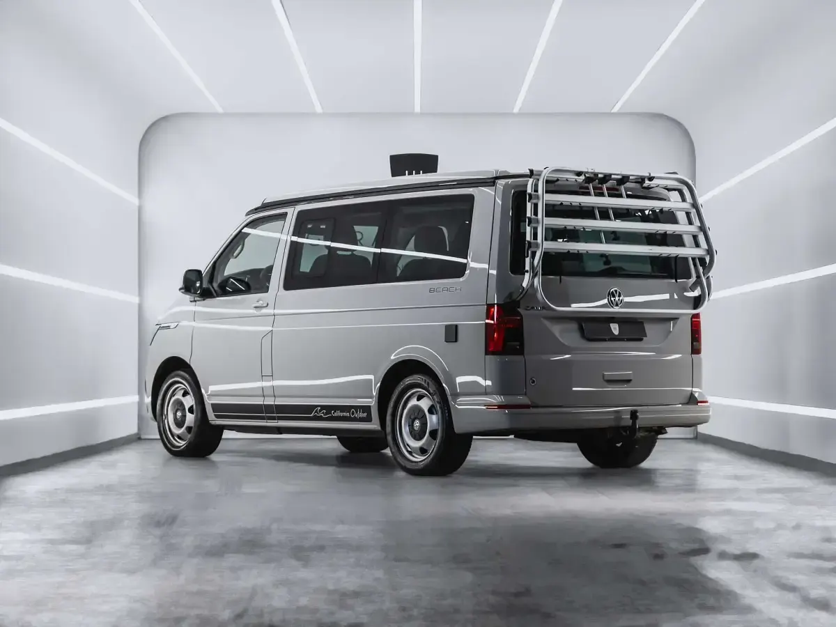 Usado VW California Beach 150 CV (110 kW) 2023 Gris Van