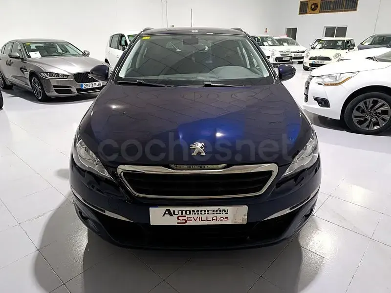 Usado Peugeot 308 SW Style 120 CV (88 kW) 2017 Azul Familiar