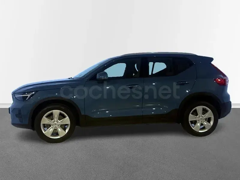 Usado Volvo XC40 Core 163 CV (119 kW) 2024 Azul SUV