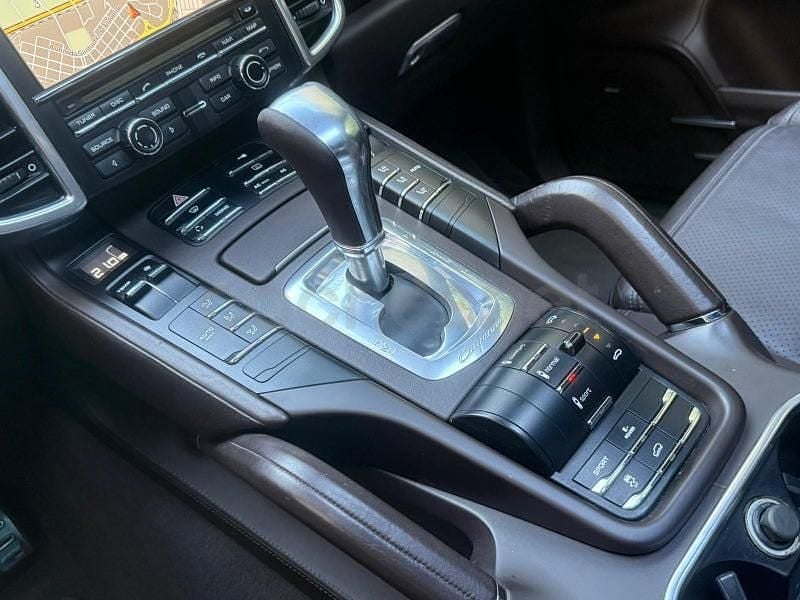 Usado Porsche Cayenne 380 CV (279 kW) 2011 Blanco SUV