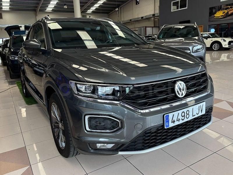 Usado VW T-Roc Sportline 150 CV (110 kW) 2020 Gris / plata SUV