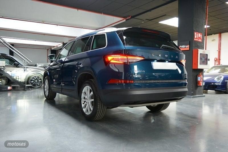 Usado Skoda Kodiaq Style 201 CV (147 kW) 2022 Azul SUV