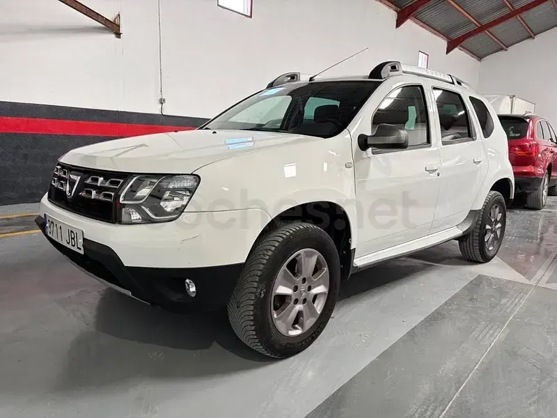 Usado Dacia Duster Ambiance 125 CV (91 kW) 2015 Blanco SUV