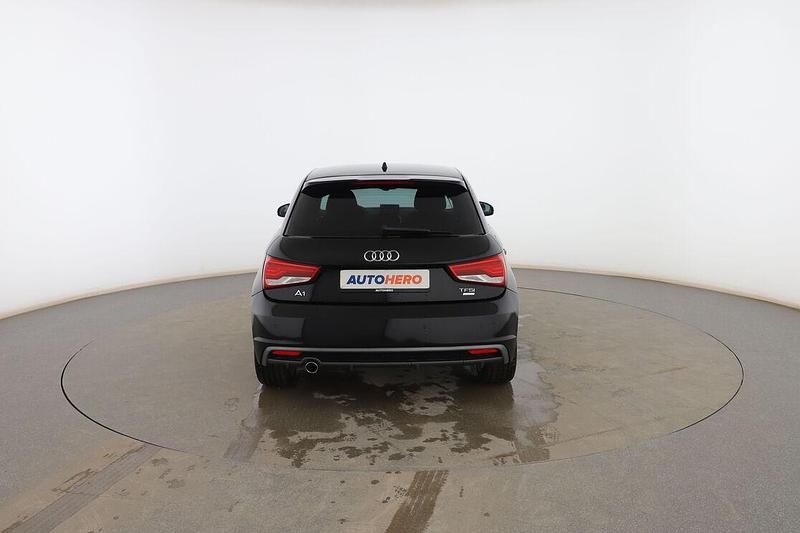 Usado Audi A1 Sportback 95 CV (69 kW) 2018 Negro Utilitario