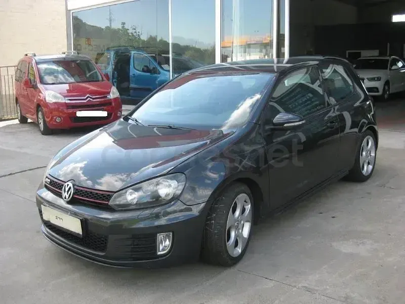Usado VW Golf VI GTI 210 CV (154 kW) 2011 Negro Utilitario