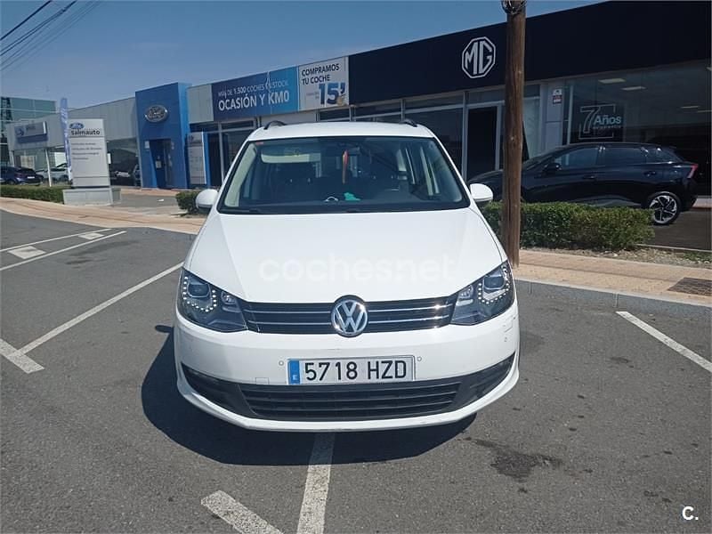 Usado VW Sharan Advance 140 CV (102 kW) 2014 Blanco Monovolumen