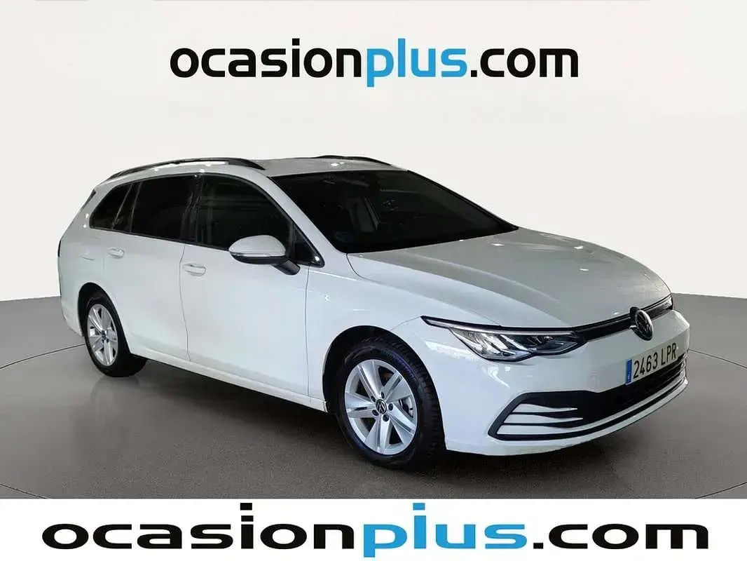 Usado VW Golf VIII Life 150 CV (110 kW) 2021 Blanco Familiar