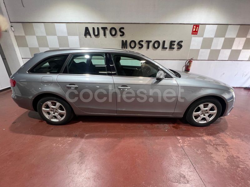Usado Audi A4 143 CV (105 kW) 2009 Gris / plata Familiar