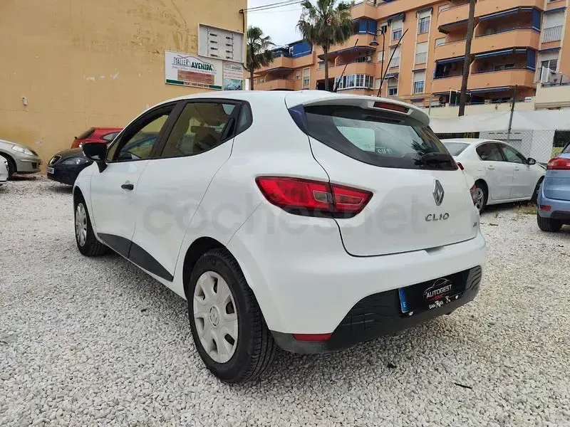 Usado Renault Clio IV Business 75 CV (55 kW) 2016 Blanco Berlina