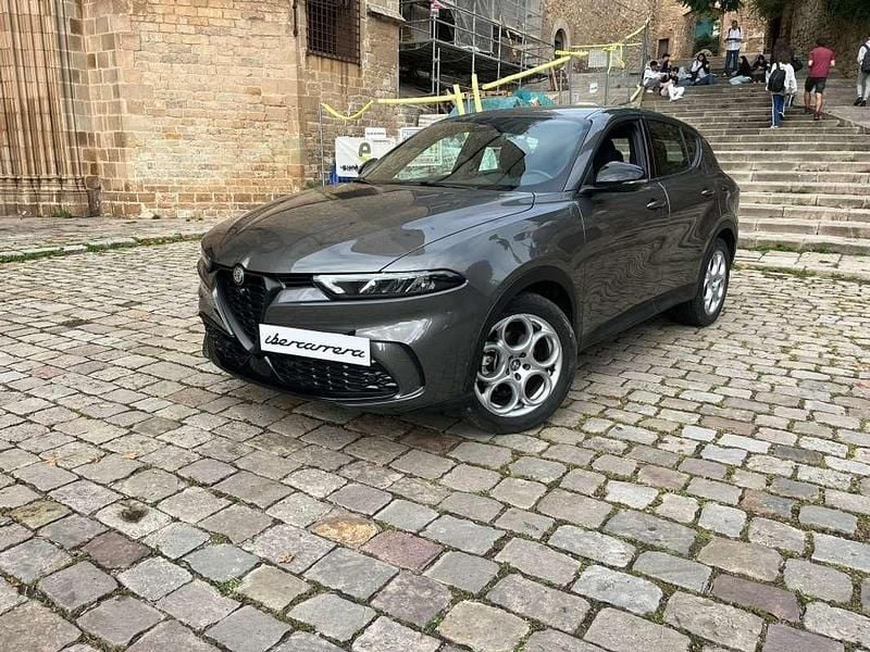Gris Usado 2023 Alfa Romeo Tonale Sprint SUV | 22.400 € (Buen precio) - Imagen 1/4
