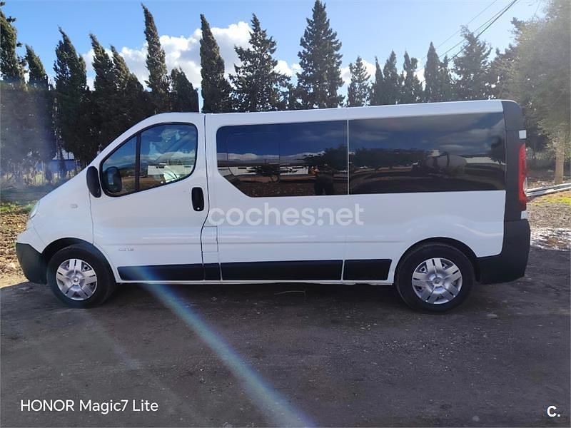 Usado Renault Trafic LIMITED 120 CV (88 kW) 2019 Blanco Monovolumen