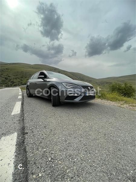 Usado Seat Leon ST CUPRA 300 CV (220 kW) 2018 Gris / plata Familiar