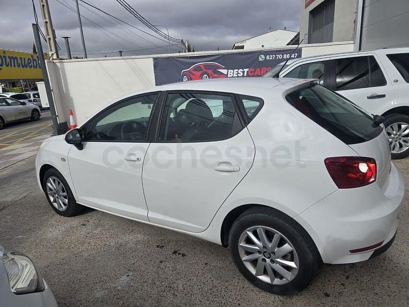 Usado Seat Ibiza Reference 90 CV (66 kW) 2016 Blanco Berlina