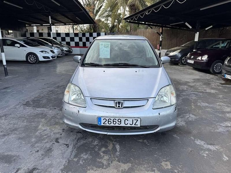 Usado Honda Civic LS 110 CV (80 kW) 2004 Gris Utilitario