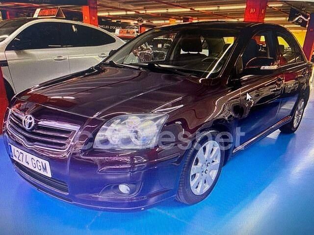 Violeta / lila Usado 2008 Toyota Avensis Sol Berlina | 7999 € (Caro) - Imagen 1/4