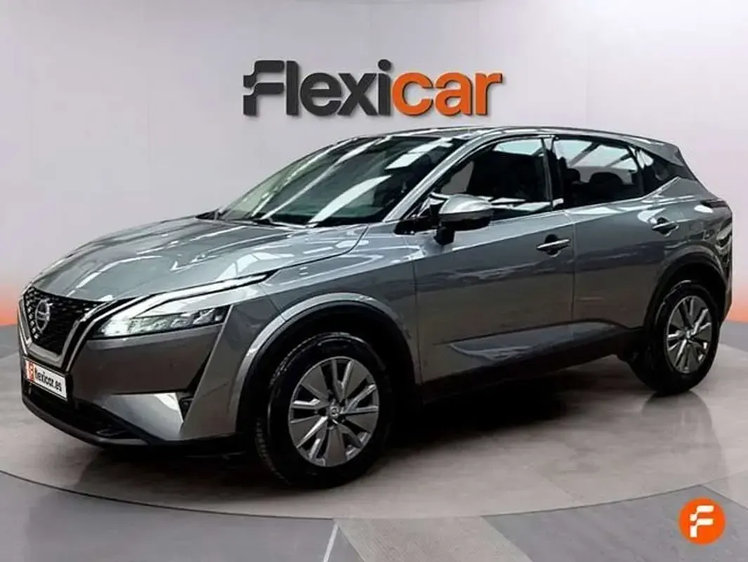 Usado Nissan Qashqai Acenta 140 CV (102 kW) 2022 Gris SUV