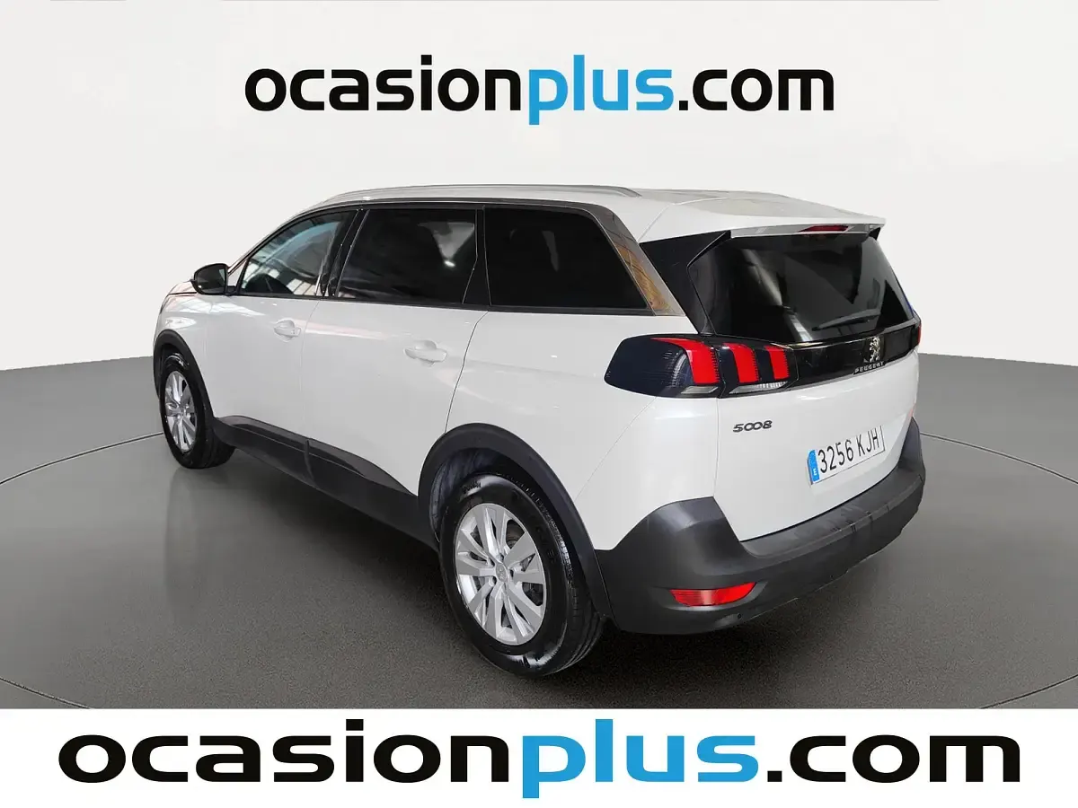 Usado Peugeot 5008 Active 120 CV (88 kW) 2018 Blanco SUV