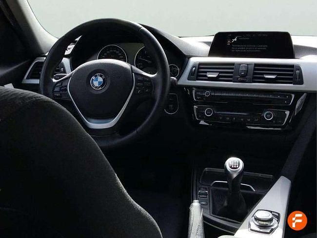 Usado BMW 318 150 CV (110 kW) 2016 Gris Berlina