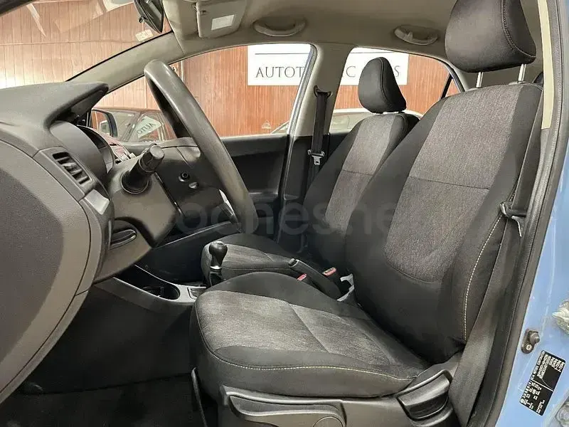Usado Kia Picanto 69 CV (50 kW) 2013 Azul Utilitario