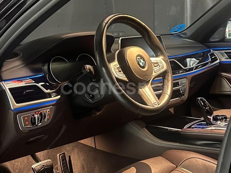 Usado BMW 740 iPerformance 326 CV (239 kW) 2019 Azul Berlina
