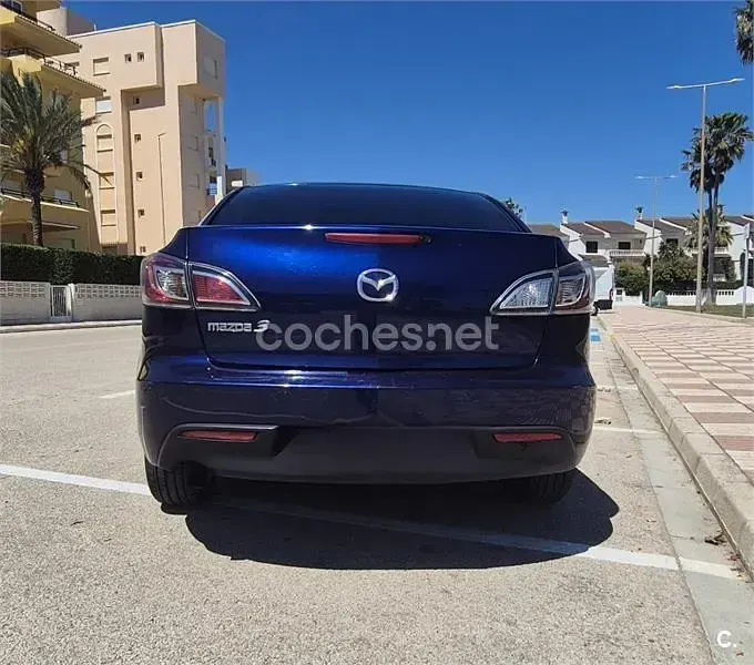 Usado Mazda 3 Style 109 CV (80 kW) 2012 Azul Berlina
