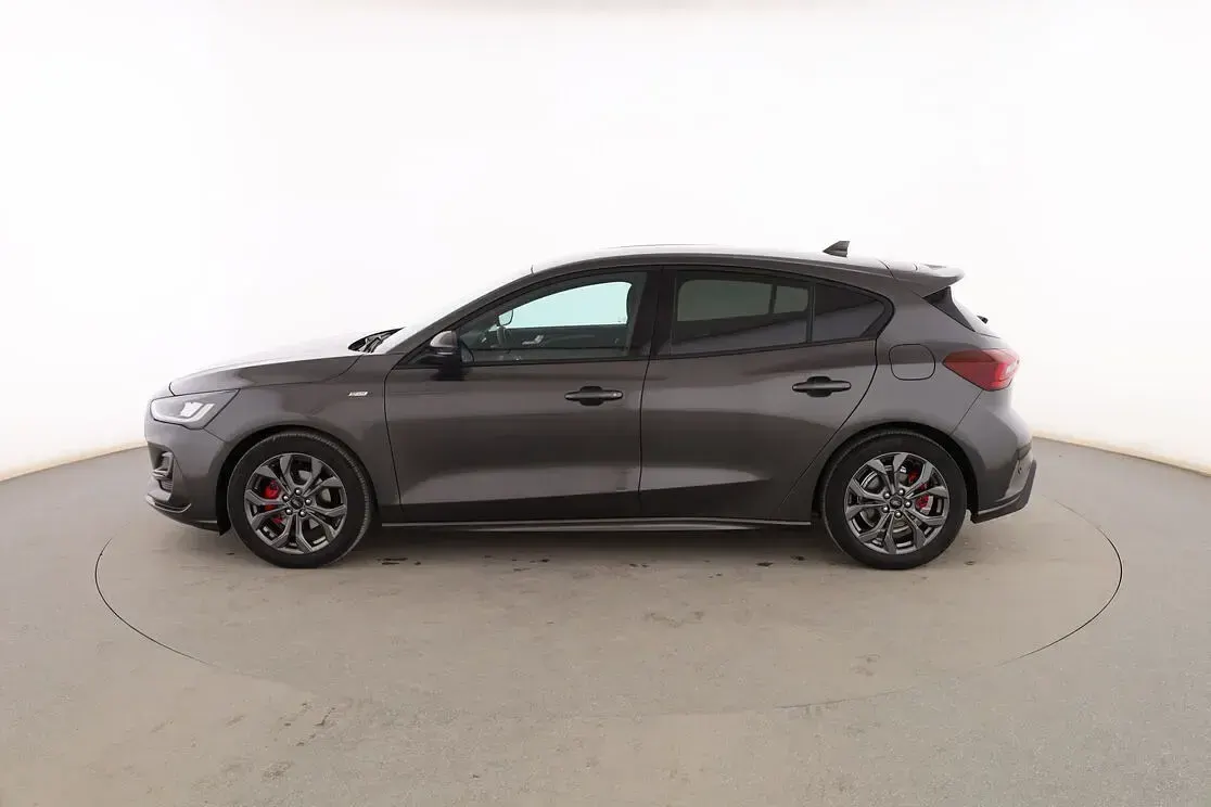 Usado Ford Focus ST-Line X 125 CV (91 kW) 2025 Gris Berlina