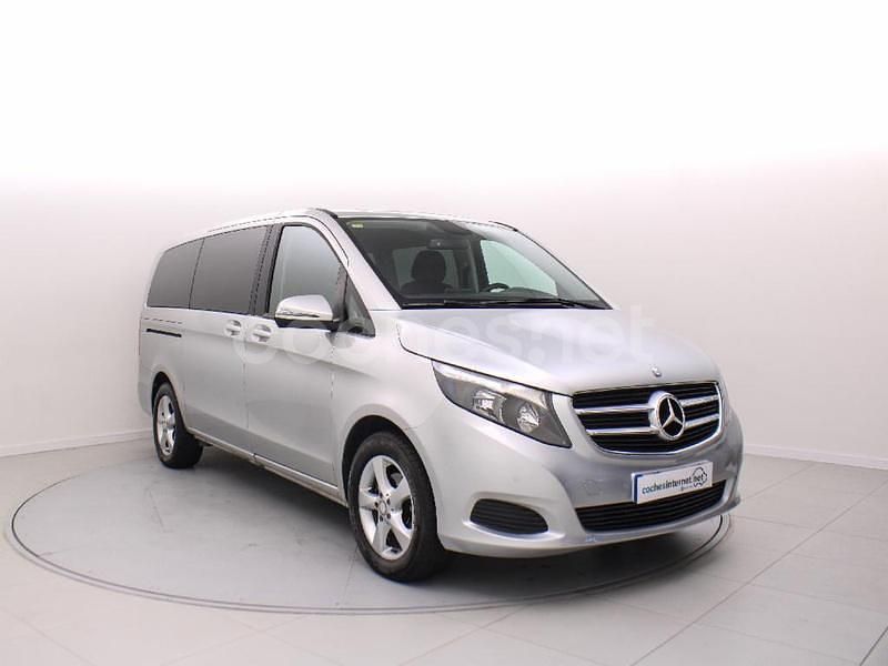 Gris / plata Usado 2016 Mercedes V220 Monovolumen | 32.390 € (Un poco caro) - Imagen 1/4
