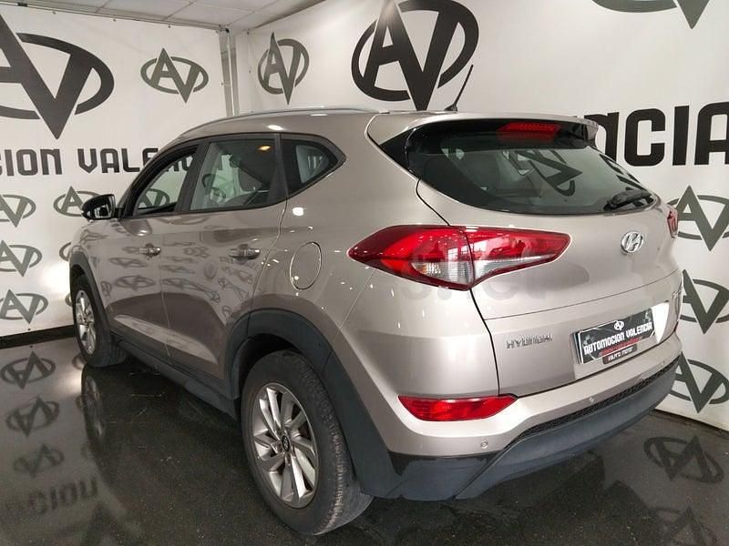 Usado Hyundai Tucson 115 CV (84 kW) 2016 Beige SUV