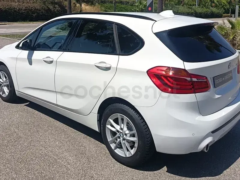 Usado BMW 218 Comfort Edition 150 CV (110 kW) 2021 Blanco Coupe