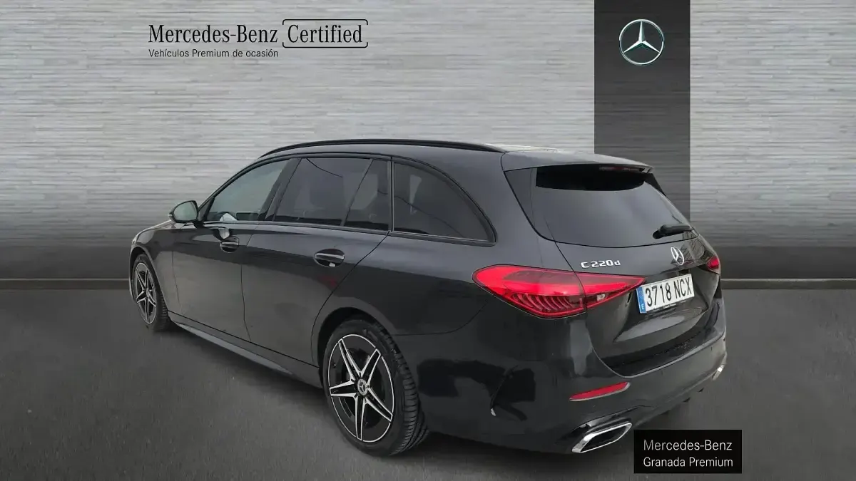 Usado Mercedes C220 200 CV (147 kW) 2025 Gris Familiar