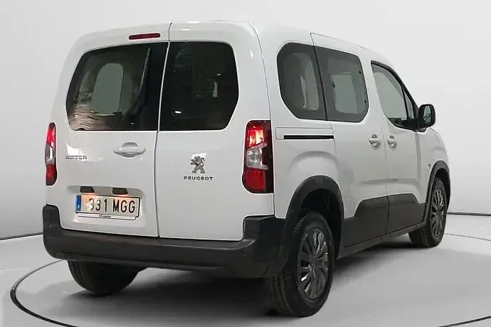 Usado Peugeot Rifter Business-Line 102 CV (75 kW) 2023 Monovolumen