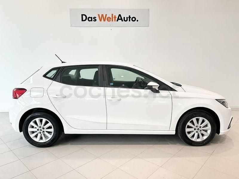 Usado Seat Ibiza Style 80 CV (58 kW) 2025 Blanco Berlina
