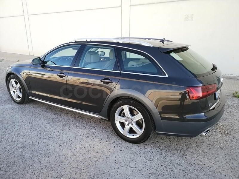 Usado Audi A6 Allroad 218 CV (160 kW) 2017 Gris / plata Familiar