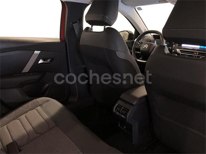 Usado Citroën C4 Feel 130 CV (95 kW) 2023 Rojo Berlina