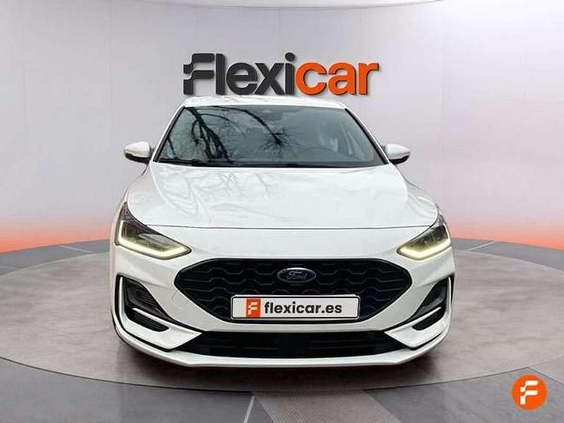 Usado Ford Focus ST-Line 125 CV (91 kW) 2022 Blanco Berlina