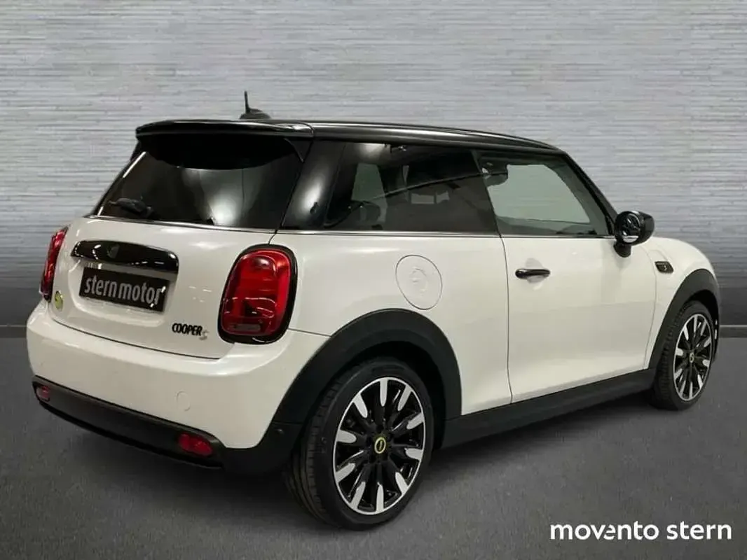 Usado Mini Cooper SE 135 kW (184 CV) 2023 Blanco Utilitario