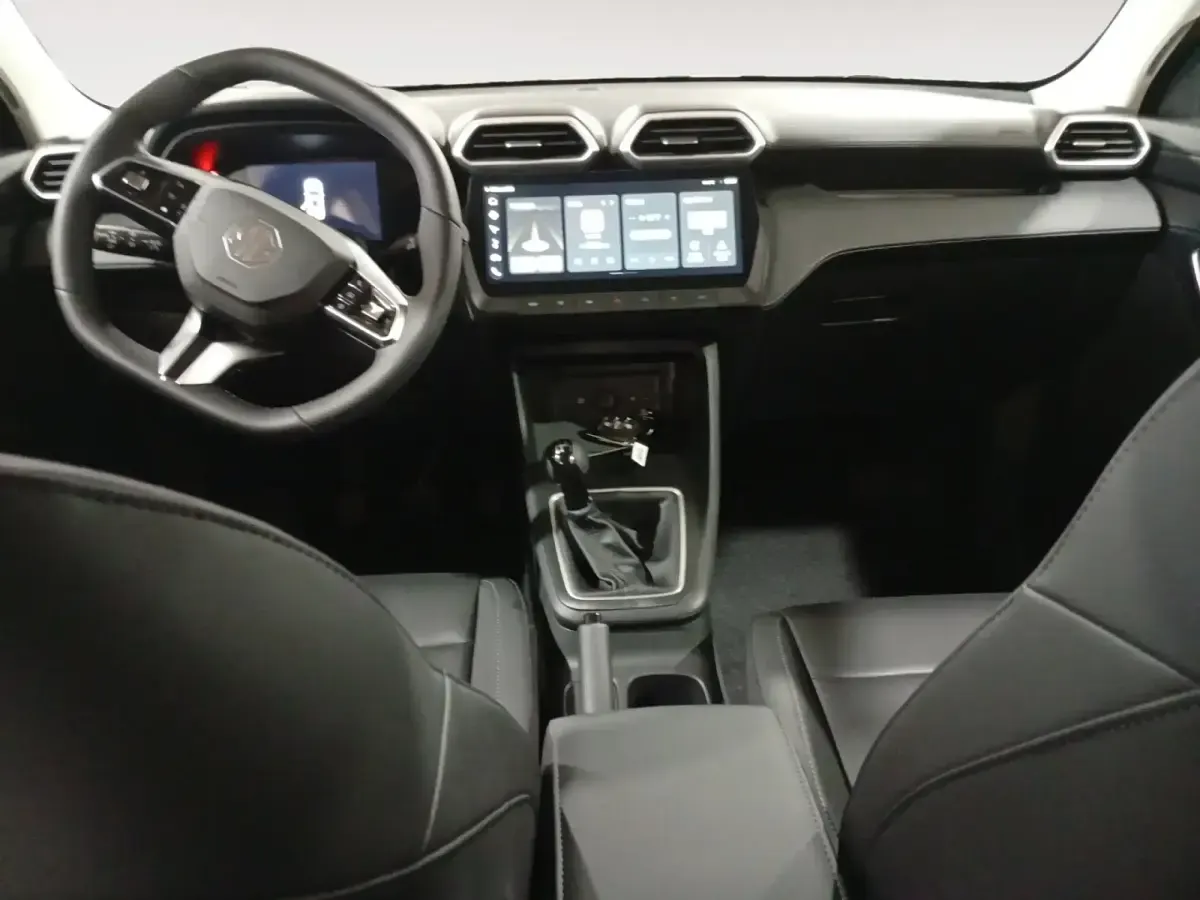 Nuevo MG ZS Luxury 50 CV (36 kW) 2026 Gris/plata SUV