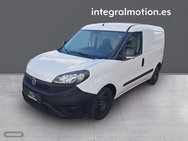 Blanco Usado 2019 Fiat Doblò Monovolumen | 9082 € (Precio justo) - Imagen 1/4