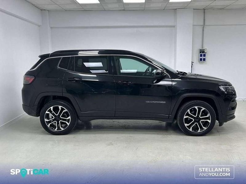 Usado Jeep Compass Limited 131 CV (96 kW) 2023 Negro SUV