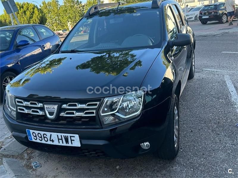 Negro Usado 2014 Dacia Duster Lauréate SUV | 8400 € (Precio justo) - Imagen 1/4