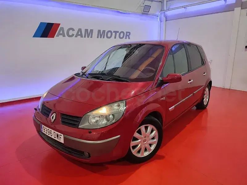 Usado Renault Scénic Dynamique 150 CV (110 kW) 2006 Granate Monovolumen