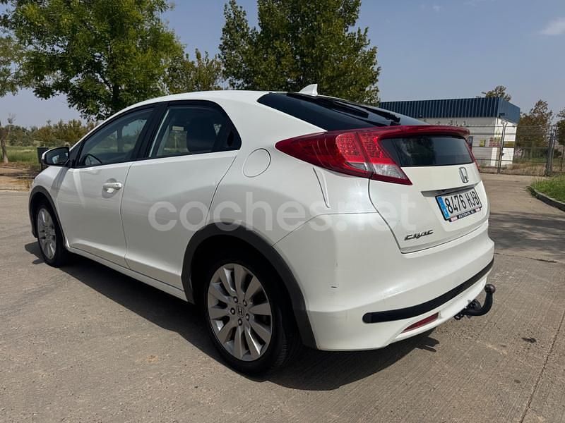 Blanco Usado 2013 Honda Civic Sport Berlina | 7000 € - Imagen 1/4