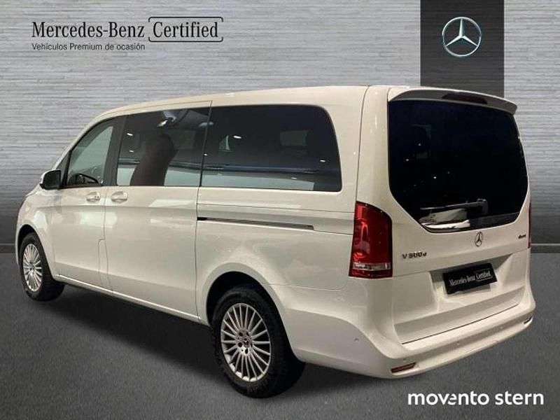 Usado Mercedes V300 239 CV (175 kW) 2024 Blanco Monovolumen