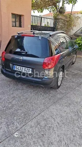 Usado Peugeot 207 Sport 95 CV (69 kW) 2010 Gris / plata Familiar